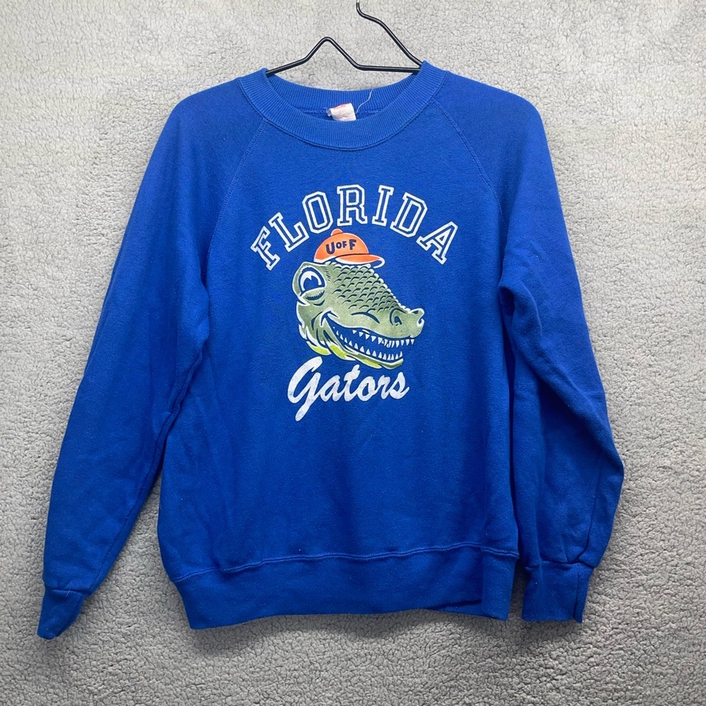 Vintage University of Florida Gators sweater size large (runs small)